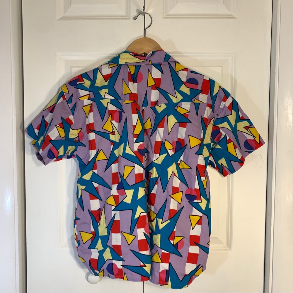 Fun Button Up - Picture 2 of 3